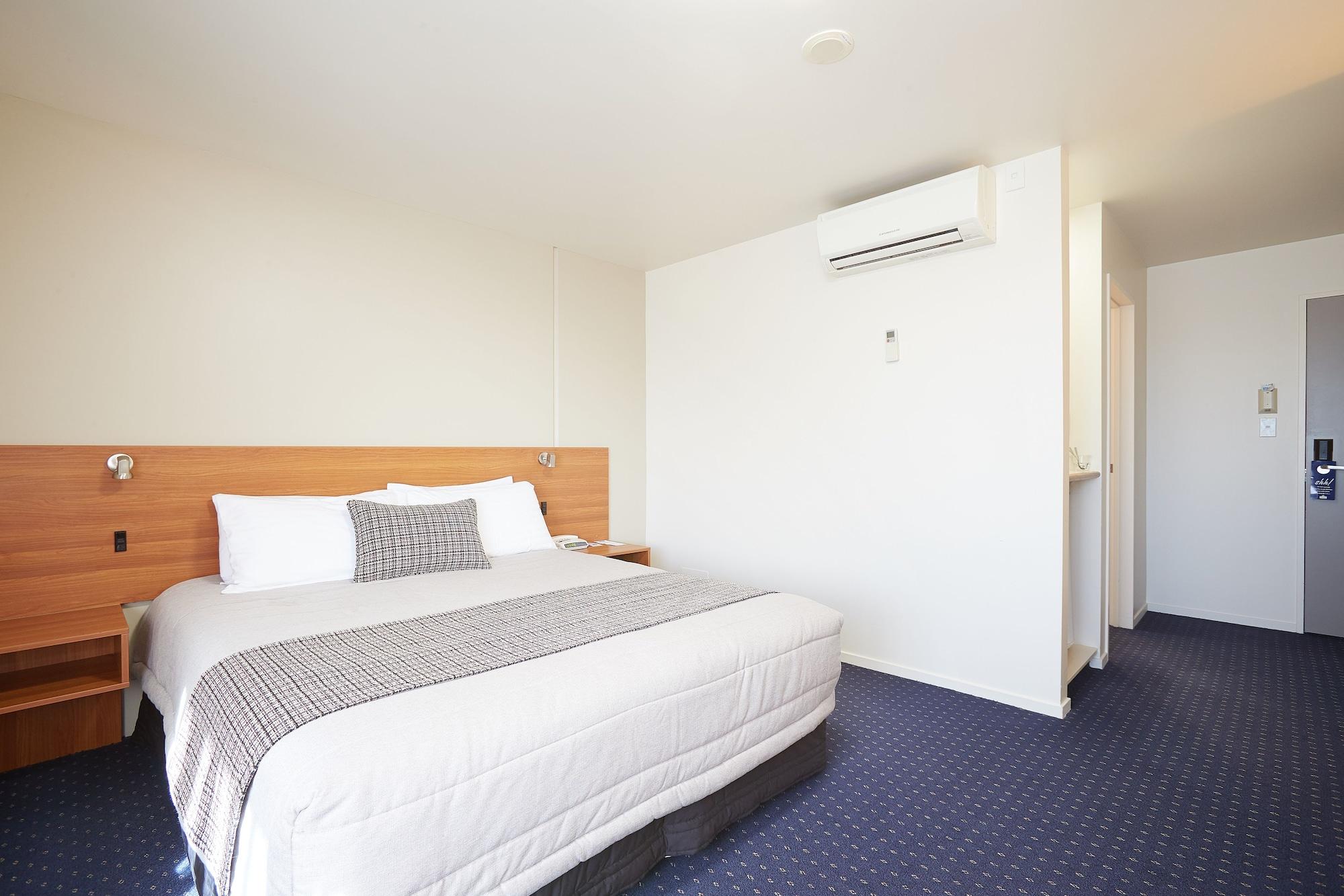 Ventura Inn & Suites Hamilton Extérieur photo