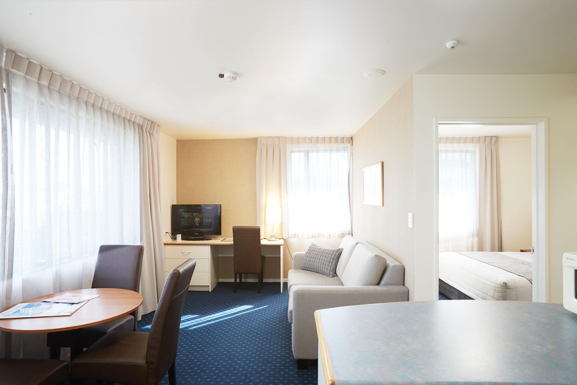 Ventura Inn & Suites Hamilton Extérieur photo