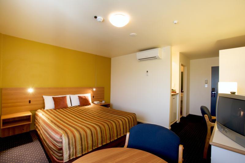 Ventura Inn & Suites Hamilton Extérieur photo